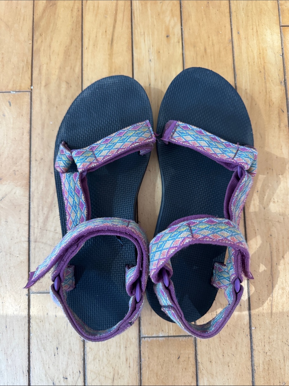 Classic Tevas